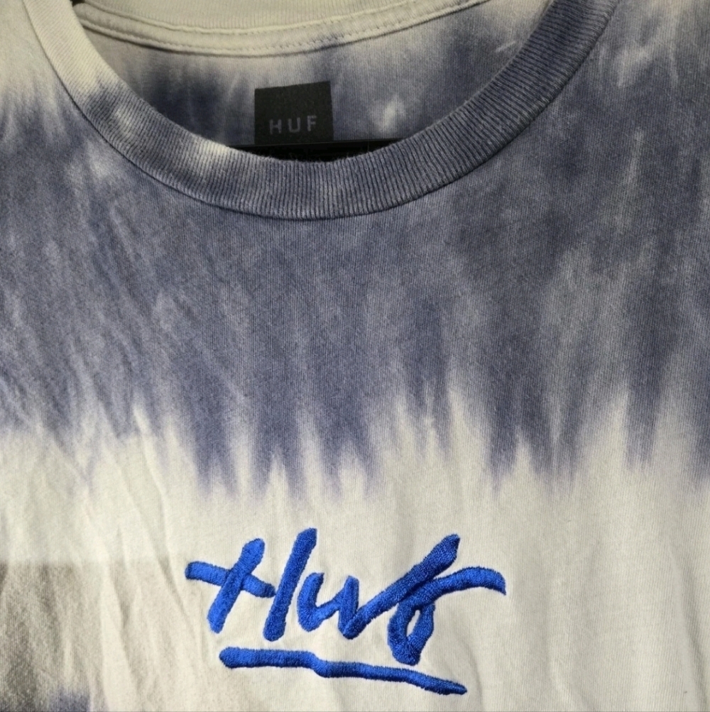 HUF T-Shirt Mens Size Large Blue Retro Cloud Designer Tee Shirt Embroidered Logo - Picture 5 of 10